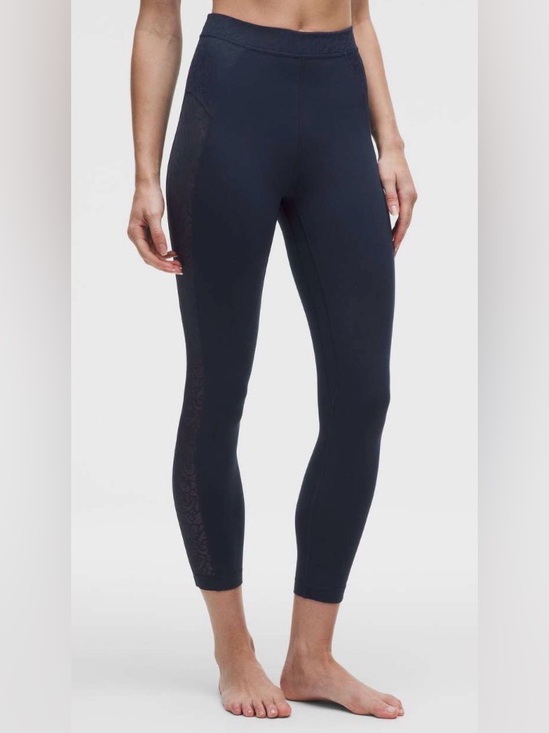 lululemon athletica Pants - Lululemon Paisley Sheer Lace Jacquard Panelled High-Rise Tight 25" EUC